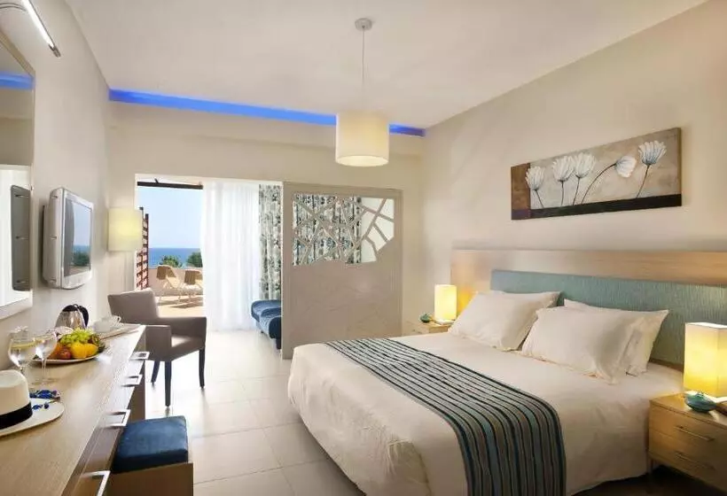 Suite Vista Mar, Pernera Beach