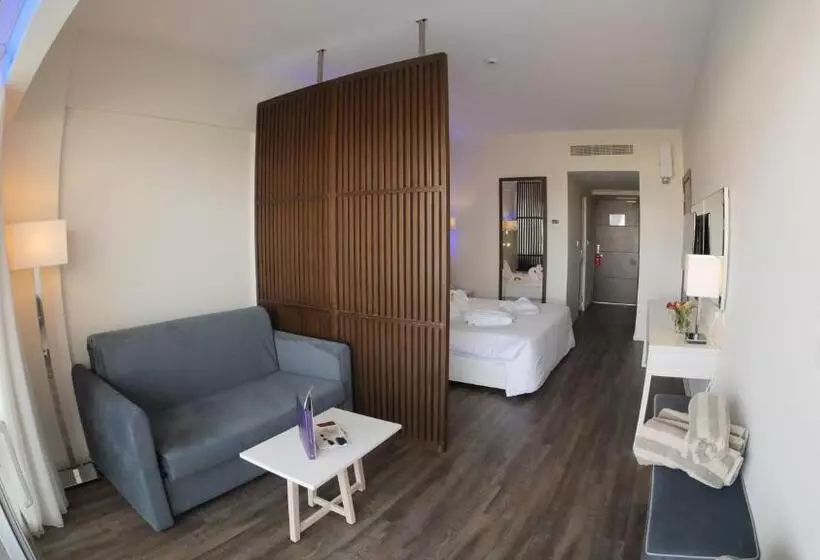 Junior Suite Vista Mar, Pernera Beach