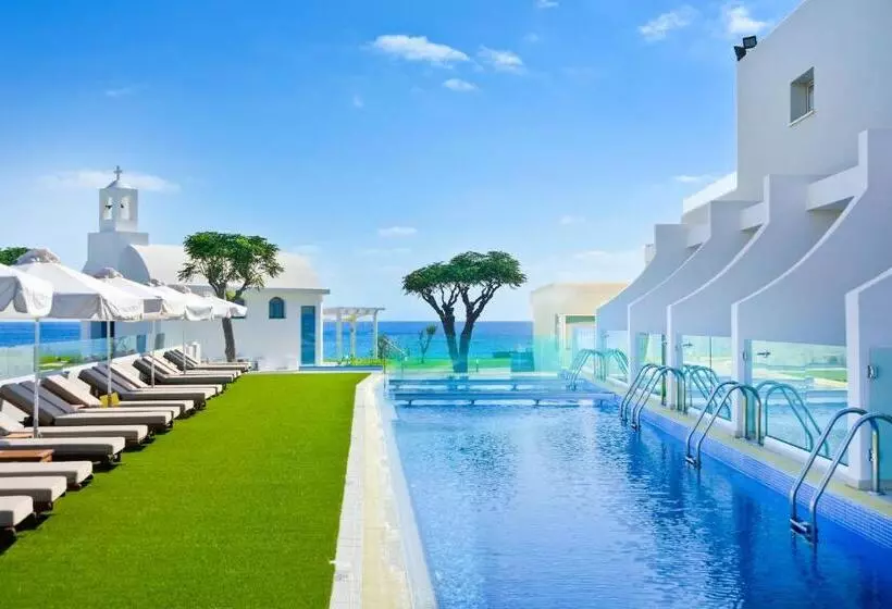 Familiesuite, Pernera Beach