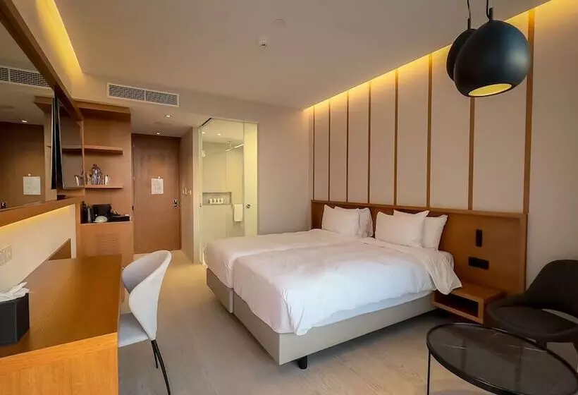 اتاق استاندارد با بالکن, Radisson Beach Resort Larnaca