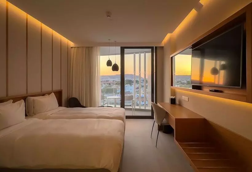 اتاق استاندارد با بالکن, Radisson Beach Resort Larnaca