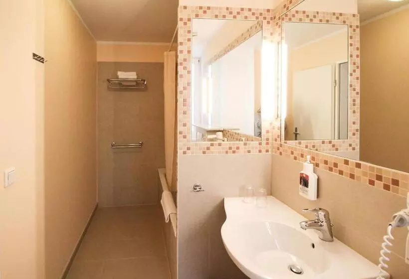 Standard Triple Room, Sachsenhof