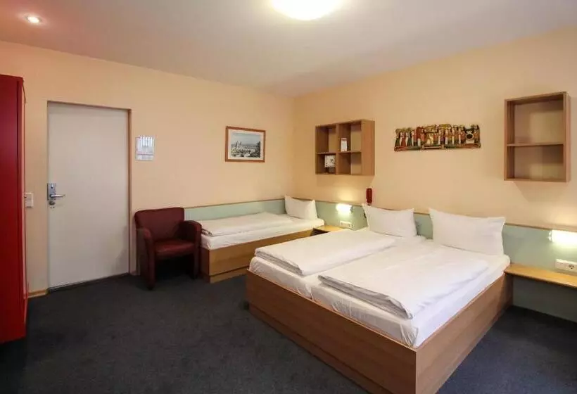 Standard Triple Room, Sachsenhof