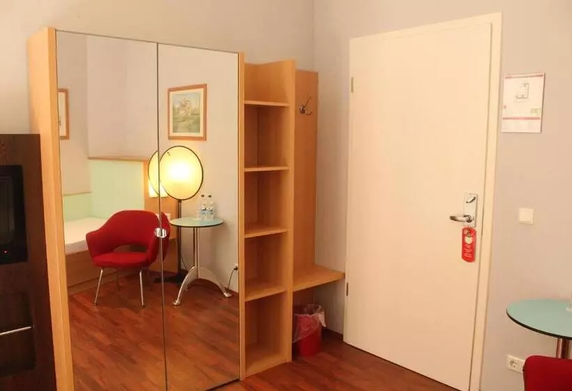 Standard Quadruple Room, Sachsenhof