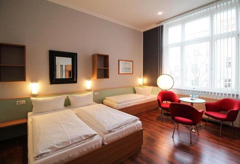 اتاق استاندارد چهار تخته, Sachsenhof