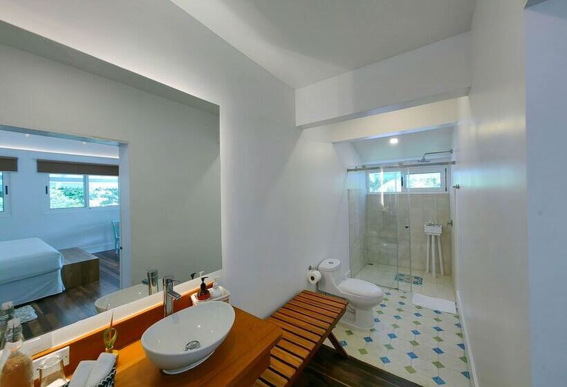 带大床的套房, Tortuga Lodge & Gardens By Böëna