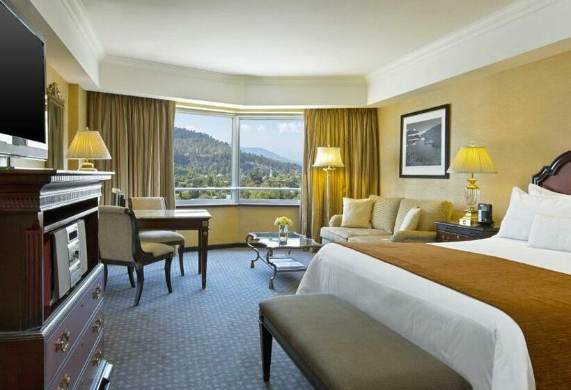 Club Room King Bed, Sheraton Santiago Hotel & Convention Center