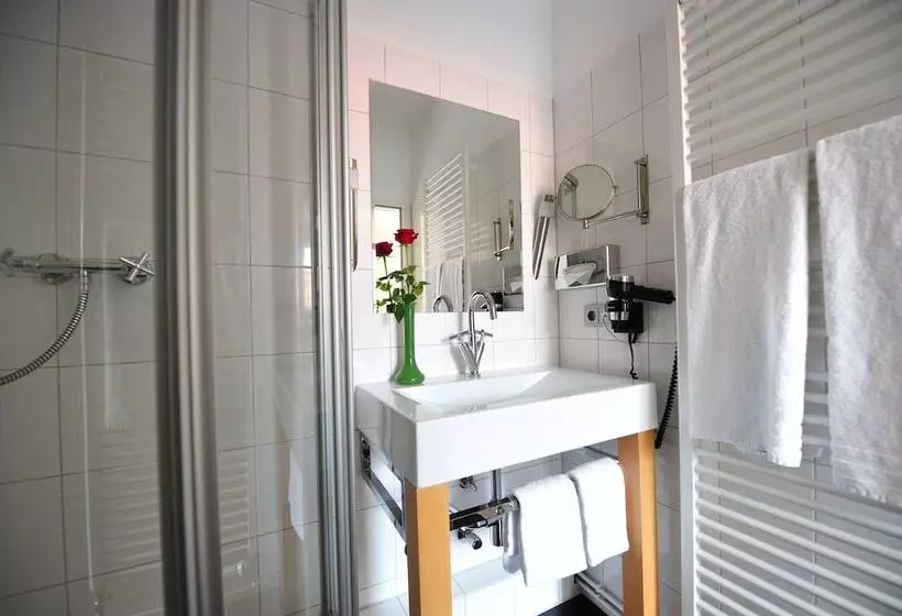 Chambre Confort, Fruhlings