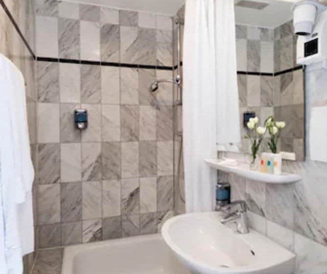 Номер Стандарт Индивидуальный, Monopol City Centre