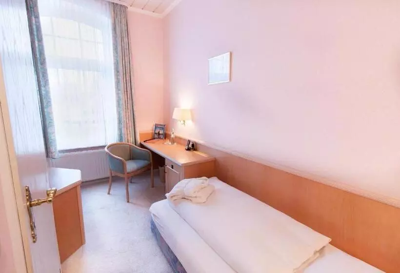 Standard Yhden Hengen Huone, Nordseehotel Freese