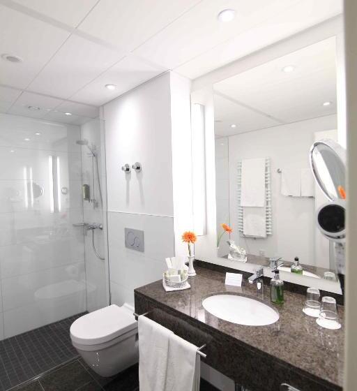 חדר קומפורט לשלושה, Parkhotel Wittekindshof