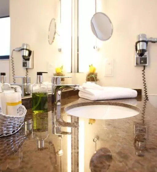 庭の見えるジュニアスイート, Parkhotel Wittekindshof