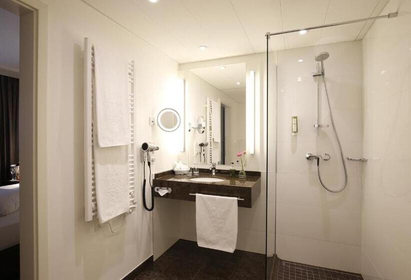 סוויטת ג'וניור נוף לגינה, Parkhotel Wittekindshof