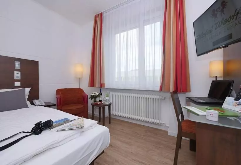Standard Single Room, Westfalia