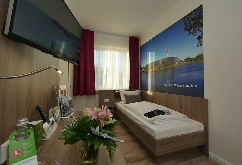 Standard Single Room, Westfalia