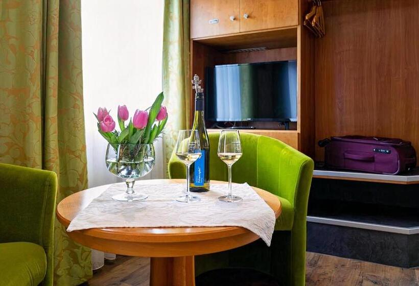 Номер Стандарт, Weinhotel Landsknecht