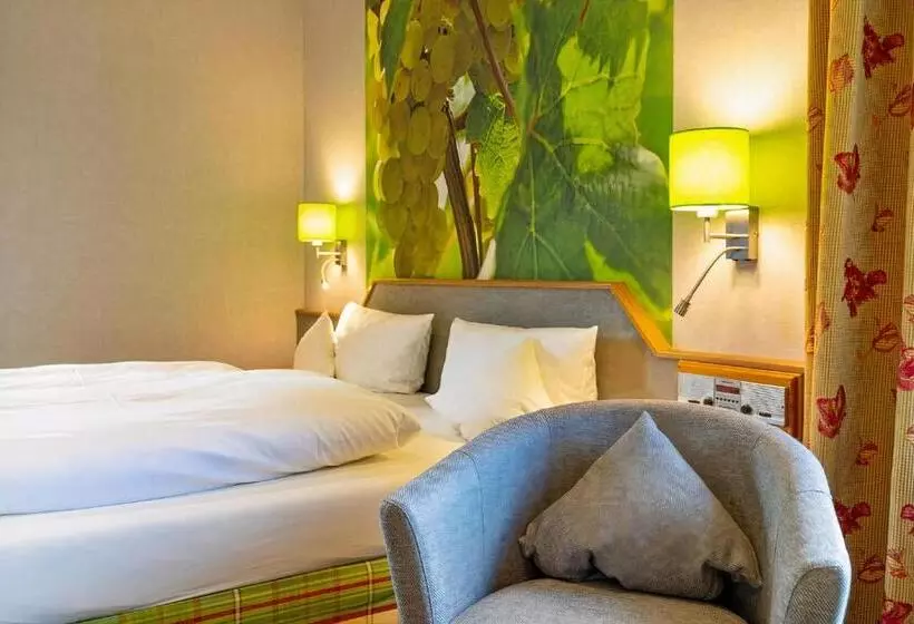 リバービュースーペリアールーム, Weinhotel Landsknecht