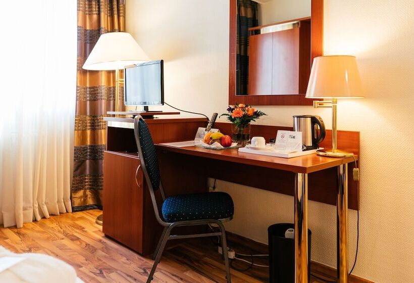 חדר סטנדרט יחיד, Excelsior