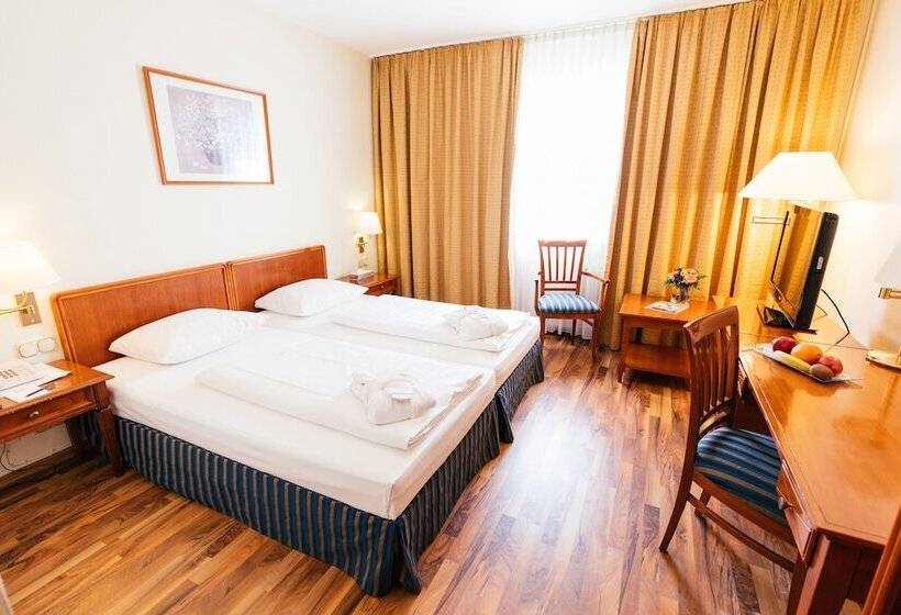 اتاق کلاس بیزنس, Excelsior