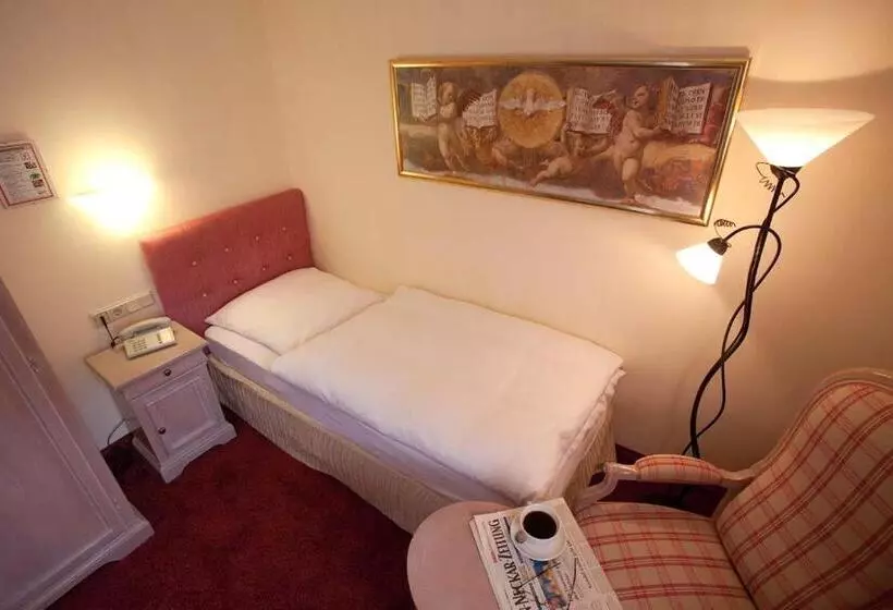 Quarto Estandar Individual, Karpfen