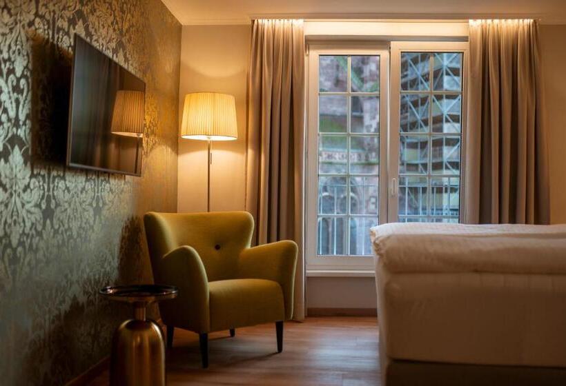 סוויטה, Rappen Am Münsterplatz