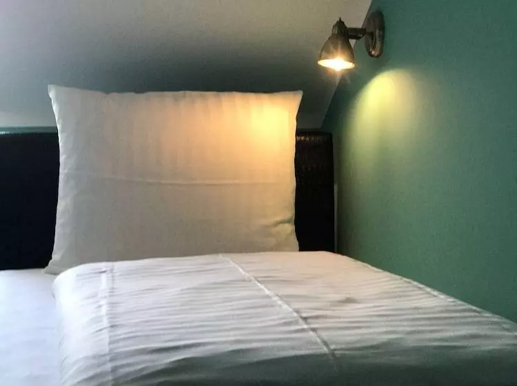 エコノミーシングルルーム, Smarthotel Mystique Self Check In