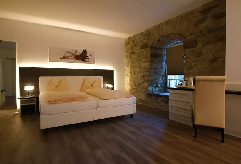 اتاق استاندارد, Schlosshotel Weilburg