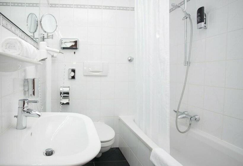 חדר סטנדרט, Centro Hotel Mondial München, Trademark Collection By Wyndham