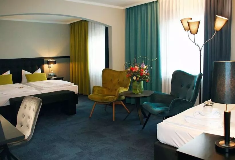 Quarto Familiar, Avia