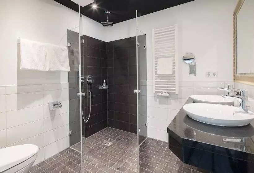 اتاق سوپریور با بالکن, Best Western Hotel Würzburg Süd