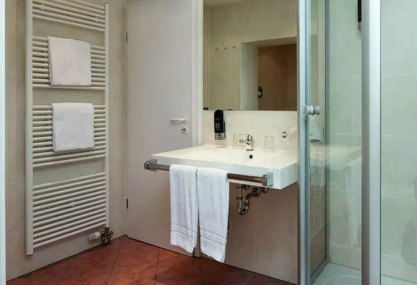 スタンダードトリプルルーム, Centro Hotel Mondial München, Trademark Collection By Wyndham