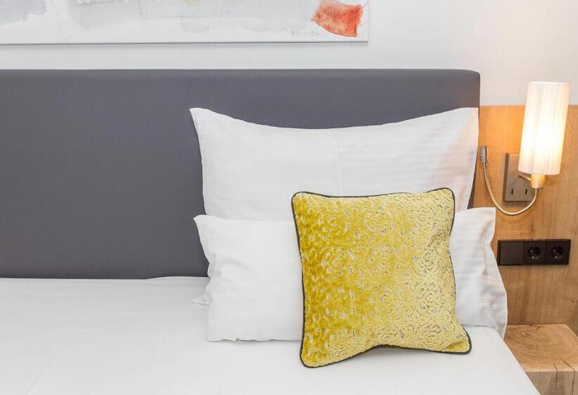 标准单人间, Goldenes Rad