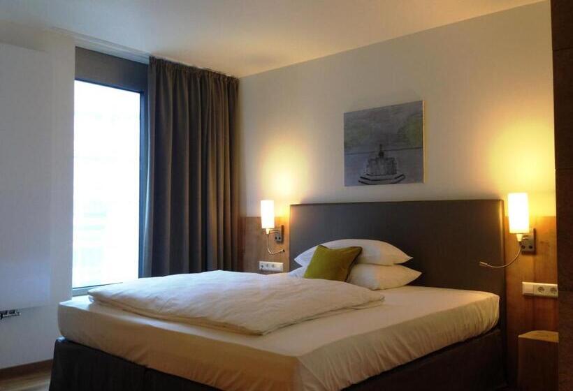 豪华房间, Goldenes Rad