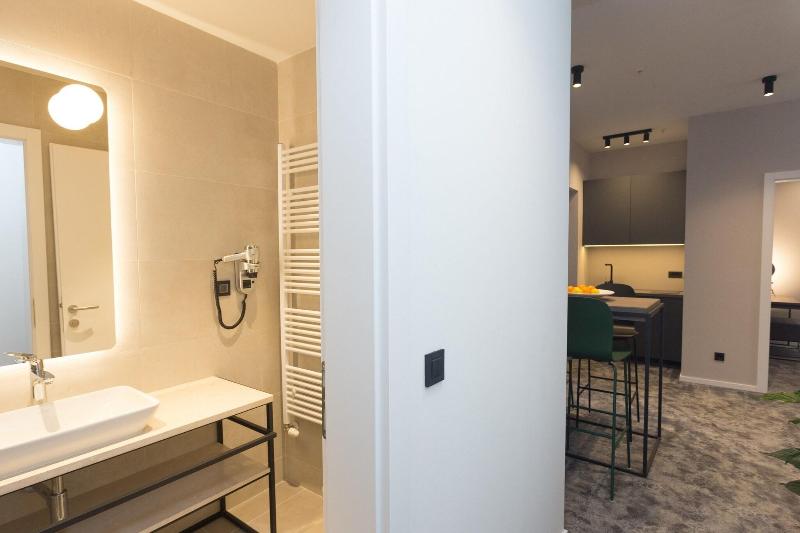 اتاق استاندارد, Hahn