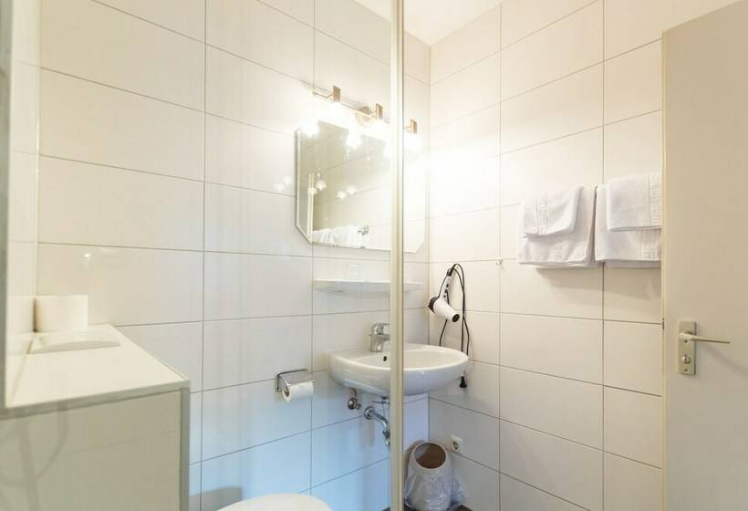 اتاق استاندارد, Monaco