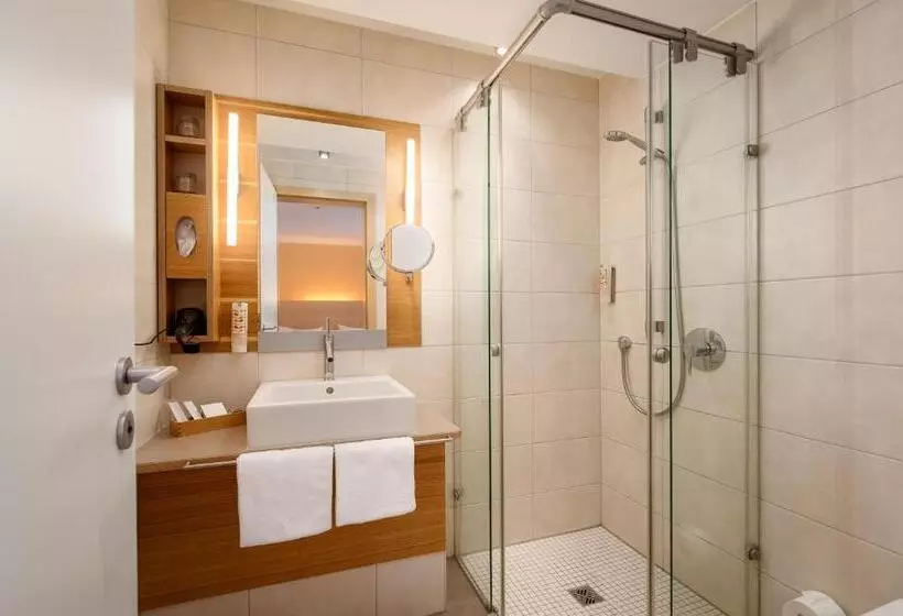 Quarto Economy, Nepomuk
