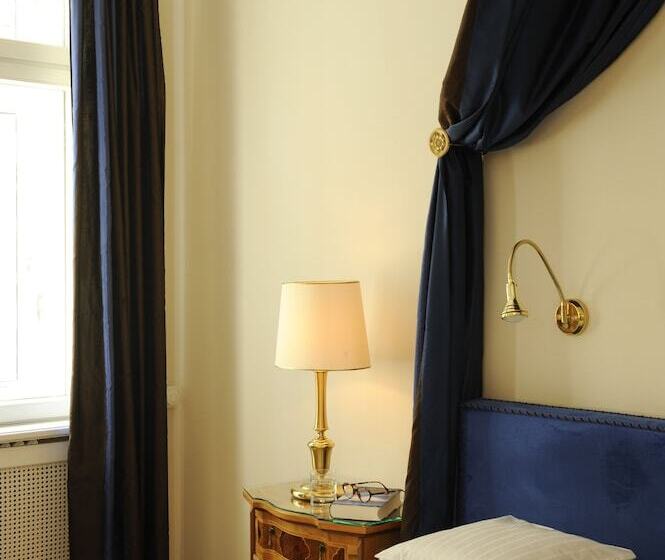سوییت, Boutique Hotel Splendid