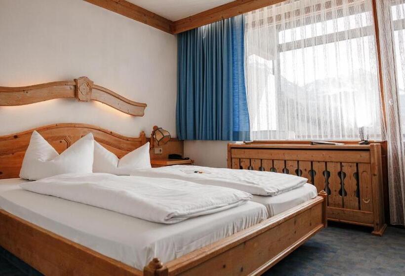 수피리어 룸, Vier Jahreszeiten