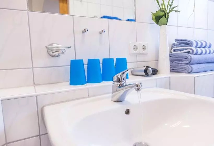 اتاق استاندارد چهار تخته, Tiptop Hotel Garni Pfauen