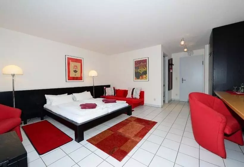 Habitació Triple Estàndard, Art Hotel Weimar
