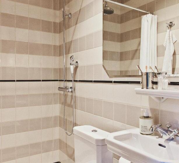 基本间, Bella Grande