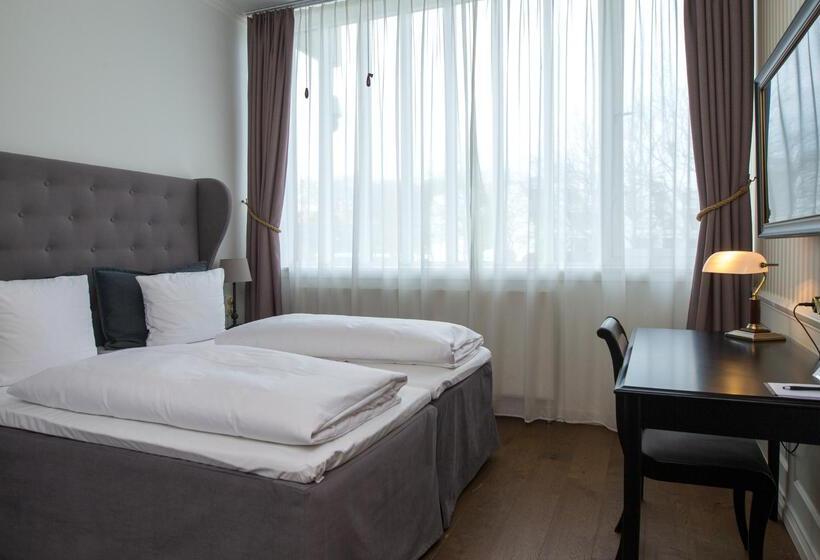 スタンダードルーム, Marienlyst Strand