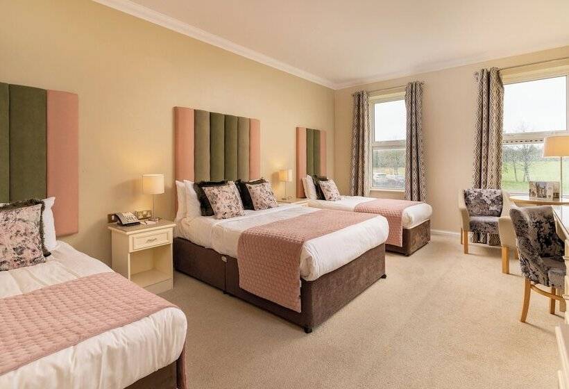 패밀리 룸, Breaffy House Hotel And Spa