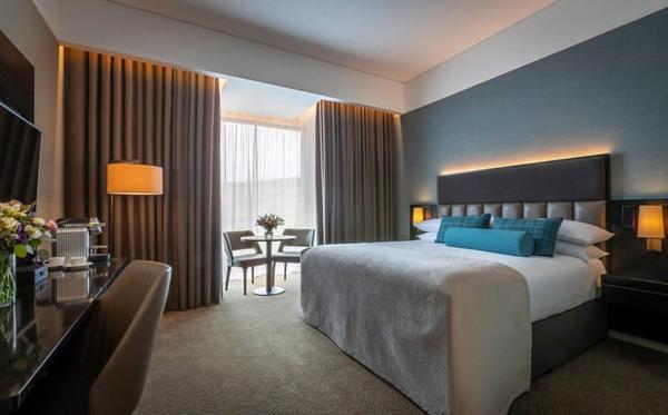 Deluxe Zimmer Kingsize Bett, Dingle Skellig
