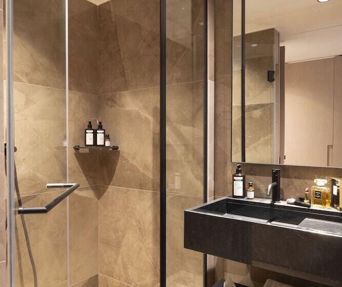 クラシックルーム, Esté