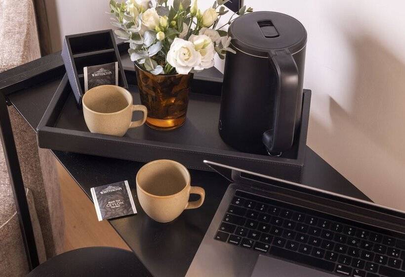 クラシックルーム, Esté