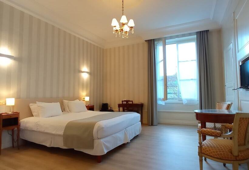 غرفة قياسية, Hôtel Grand Monarque