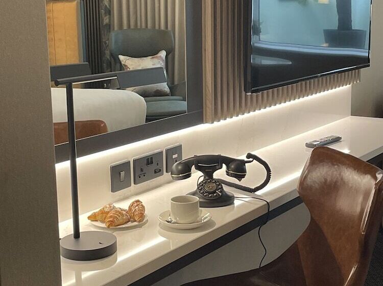 غرفة قياسية ثلاثية, Kilkenny