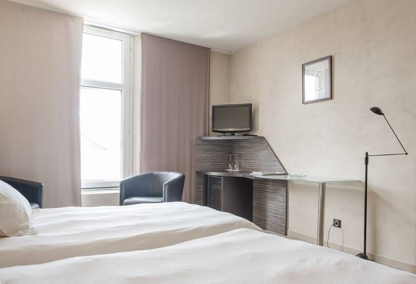 Номер Стандарт, Le Senechal