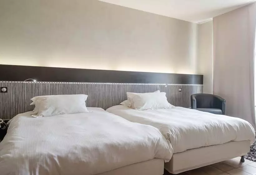 Standard Room, Le Senechal